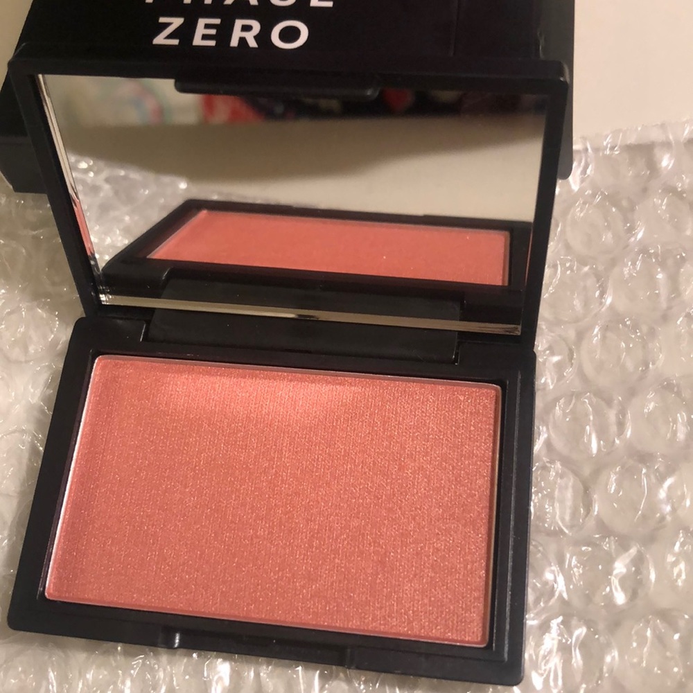 Phase Zero blush - Picture 3 of 5